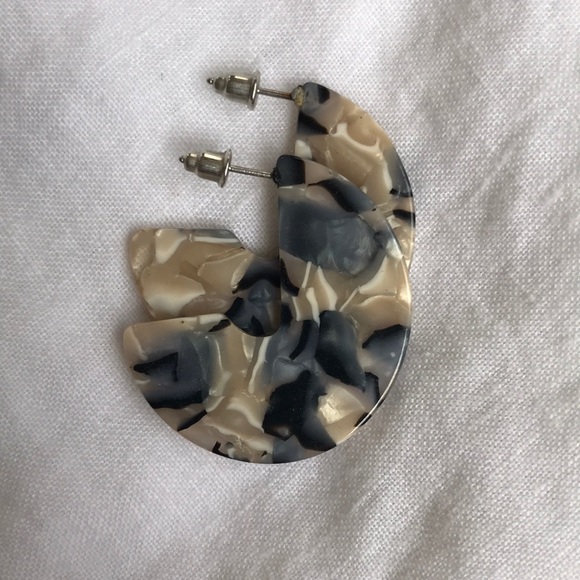 Earrings - Picture 6 of 6